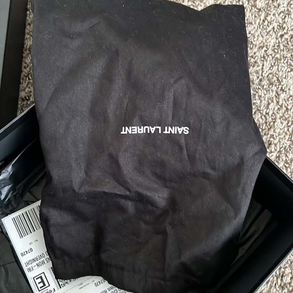 SAINT LAURENT YSL - Picture 7 of 8